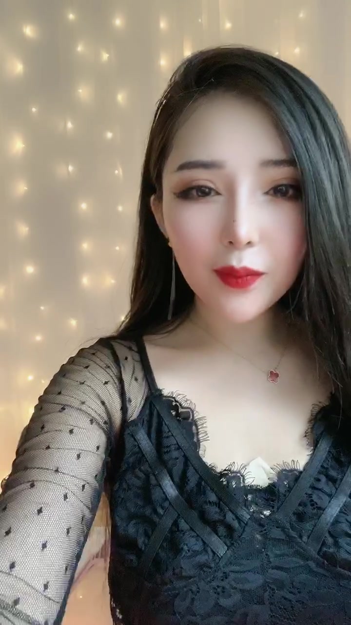 202006242126快手直播录像我是洋洋破百万