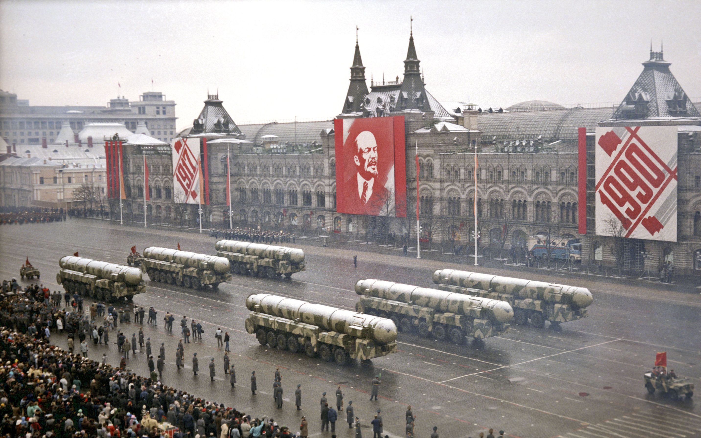 苏联最震撼的阅兵曲图片