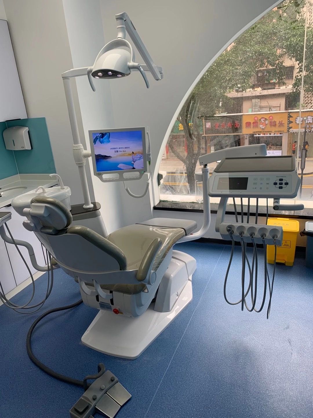 银狐牙科综合治疗机 连体式牙科椅 口腔消毒躺椅 8000c