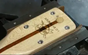 Télécharger la video: 电吉他琴颈 螺母栓接的优点 How to Install Threaded Inserts on a Bolt-On Guitar Neck (EZ LOK)