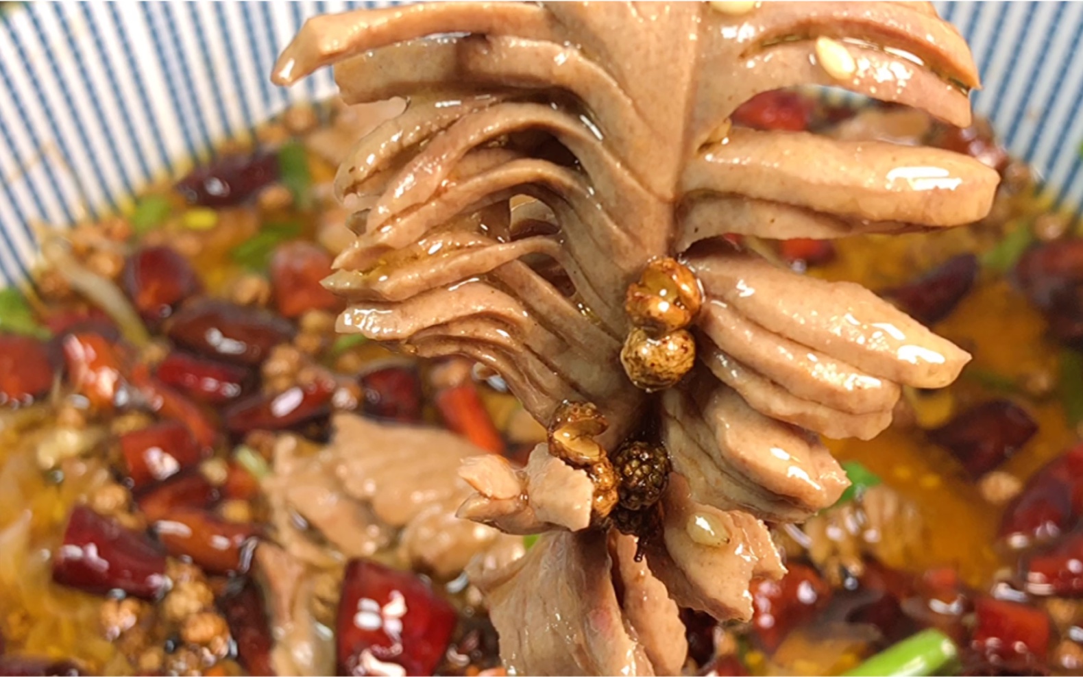 水煮腰花你吃过吗?这样做太好吃了