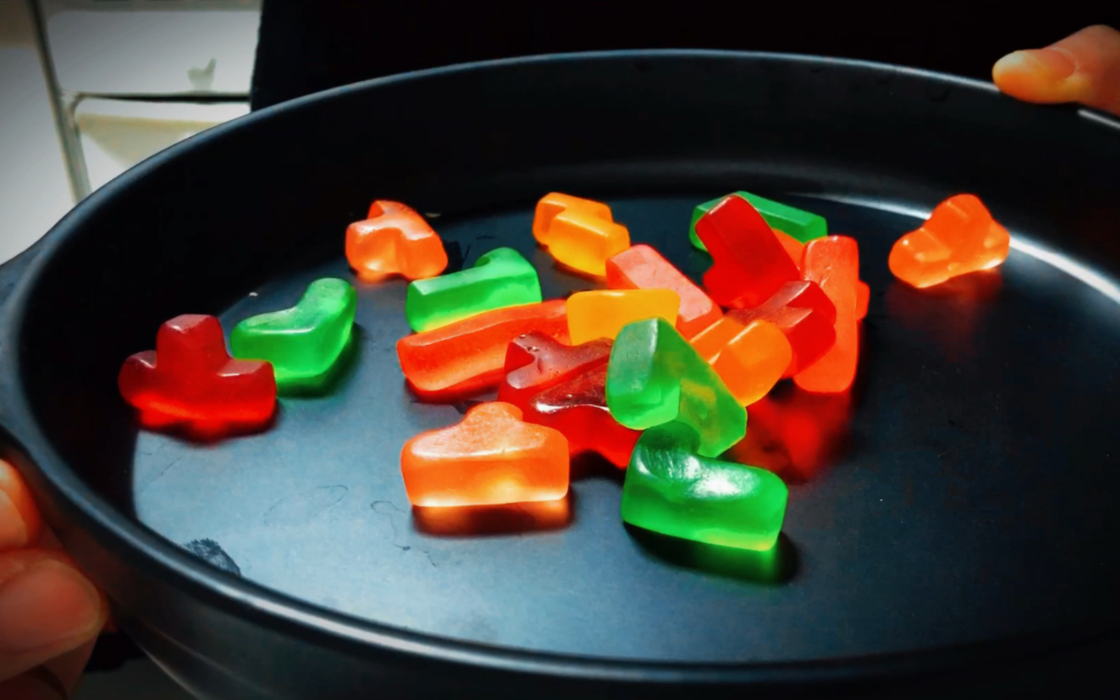 咀嚼音 吃q弹的果汁软糖