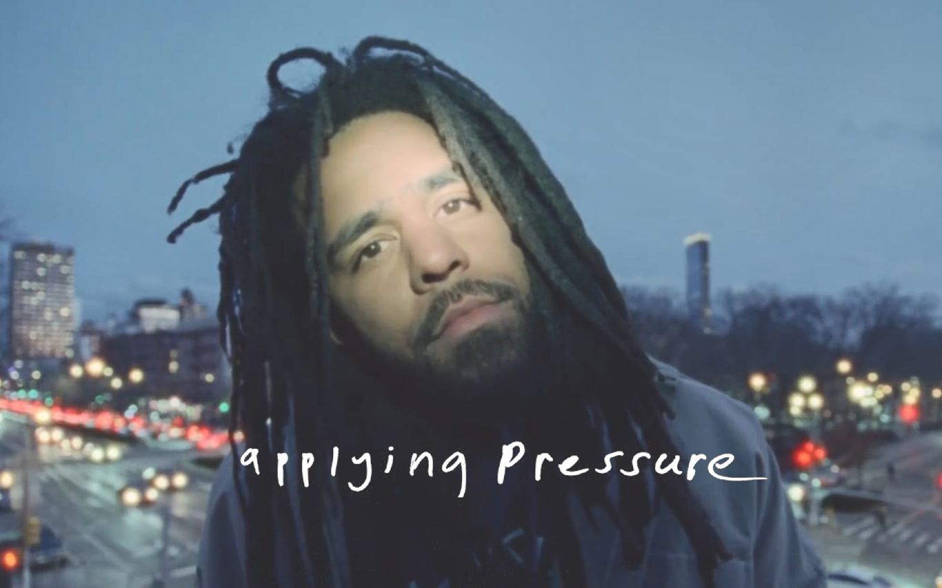 [图][双字] J. Cole: 总有人觉得我不够牛逼 那得加加压 | a p p l y i n g . p r e s s u r e