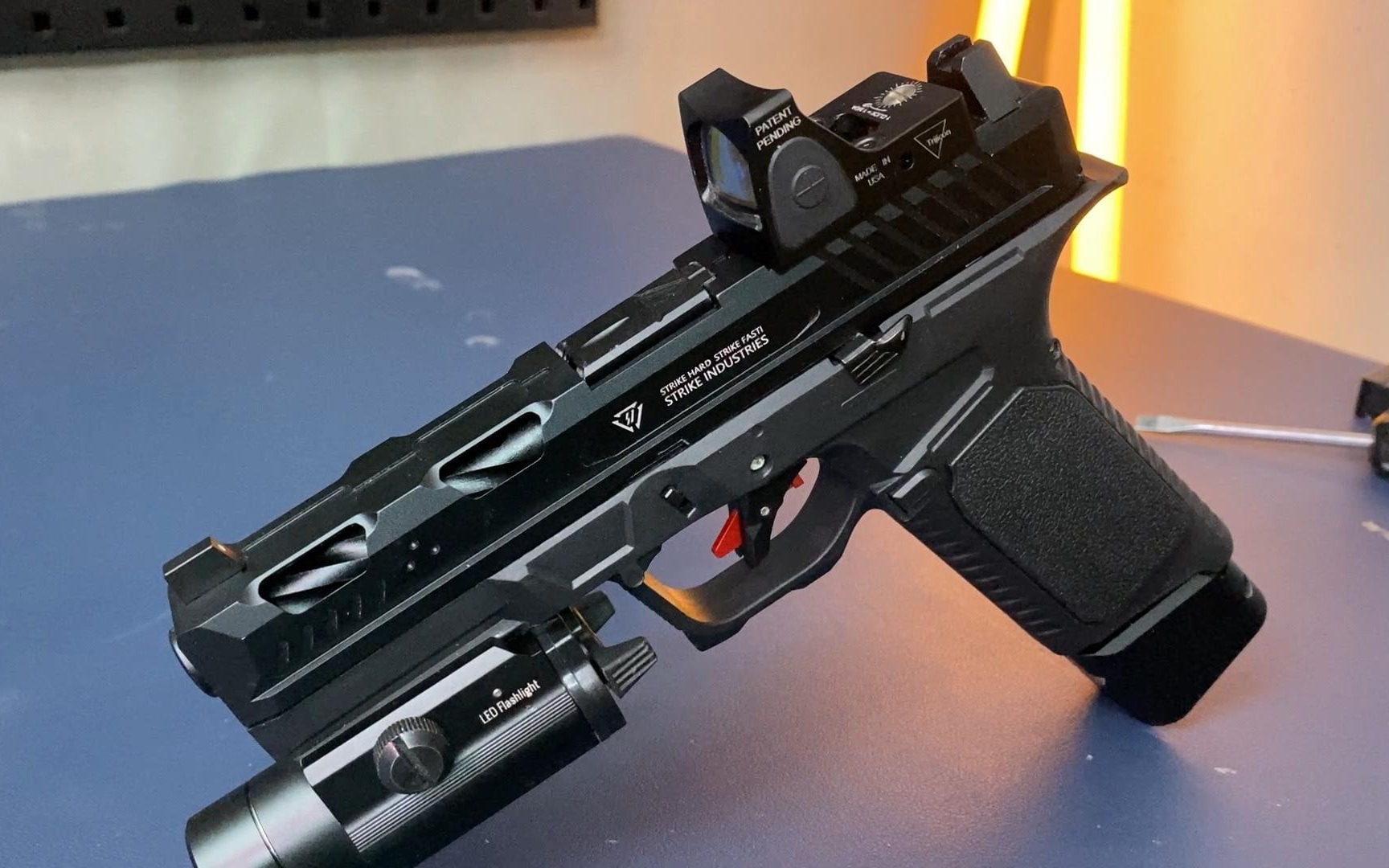 竞技版si17黑武士,最帅格洛克!