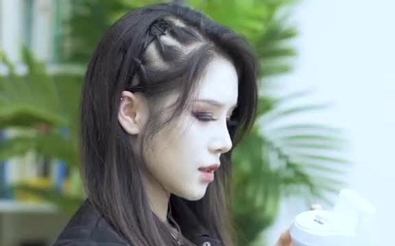 姜十一,不要以为你是我哥,就可以在我包里放这种东西