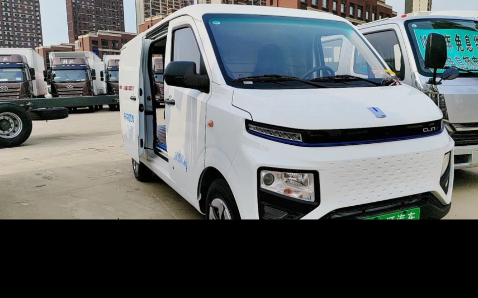 吉利远程新能源封闭货车