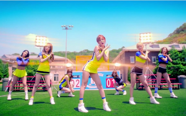 [图]AOA - 怦然心动 (Heart Attack) MV中日韩合集