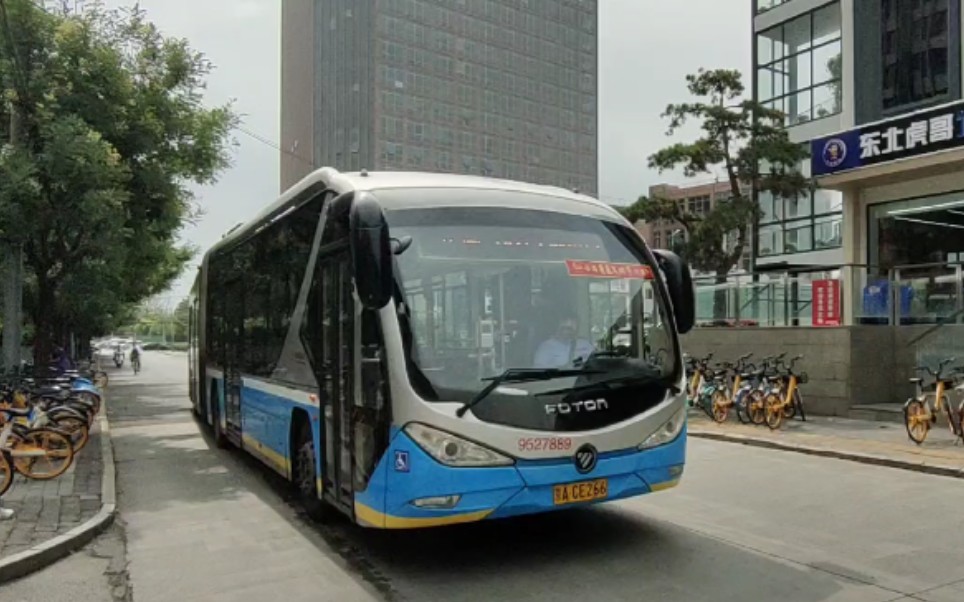 北京公交北京公交快速公交2號線brt29527889號車駛出楊閘公交場站