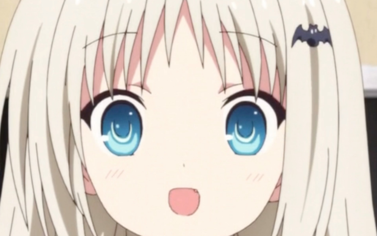 这是key社20周年人气排名第四的能美•库特莉亚芙卡,你敢和她对视10