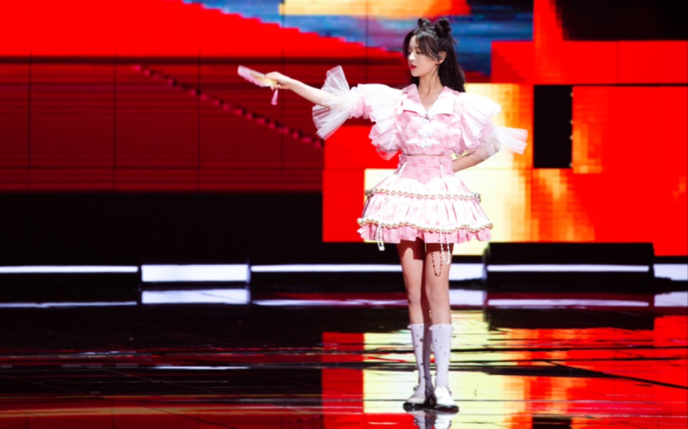 杨超越跳舞跳了个寂寞?