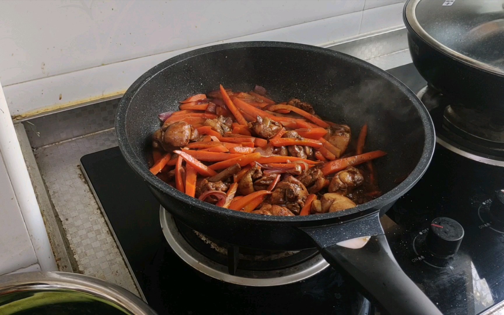 周末在家做方便的电饭锅鸡肉抓饭,新手都不容易翻车哔哩哔哩bilibili