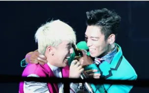 Descargar video: 神烦的TOPTOPTOP~