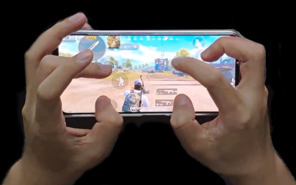 七根手指玩手机 和平精英