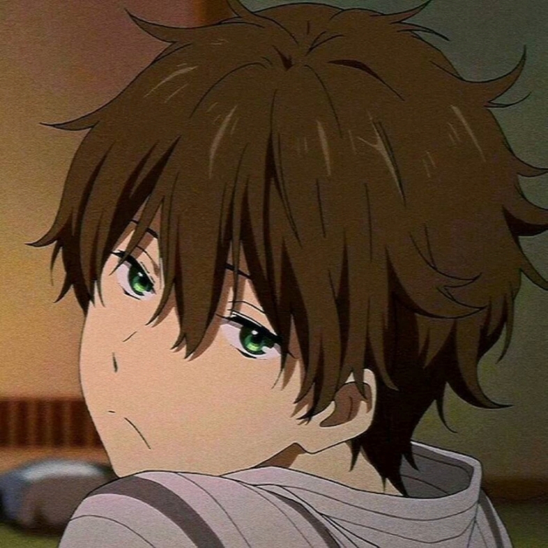 注意看这个男人叫小帅