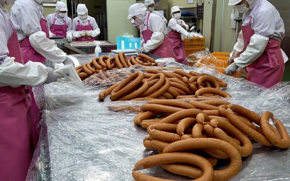 香肠工厂批量生产过程.德国香肠比赛冠军