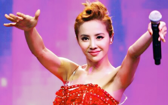 [图]蔡依林 Jolin Tsai 新加坡Remy Martin Centaur Dance舞動心極限炫技人頭馬VSOP勁舞大賽總決賽【美人計+大藝術家+倒帶+舞孃】