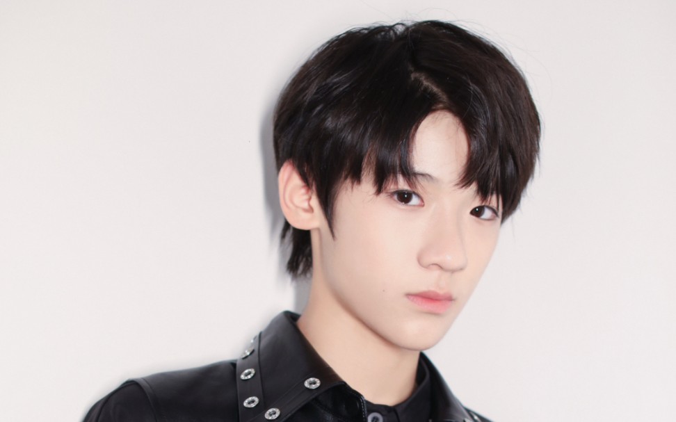 【tf家族三代张峻豪】第一条微博