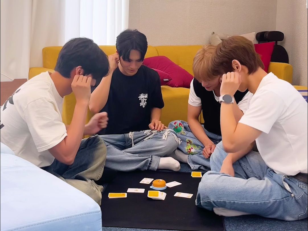 旗宝的游戏房vlog · 游戏必备零嘴饮料,德国心脏病,幸运福不福