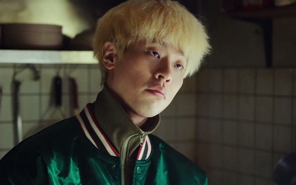 中二少年遇上憨憨大叔,没想到竟然是大佬,不装了