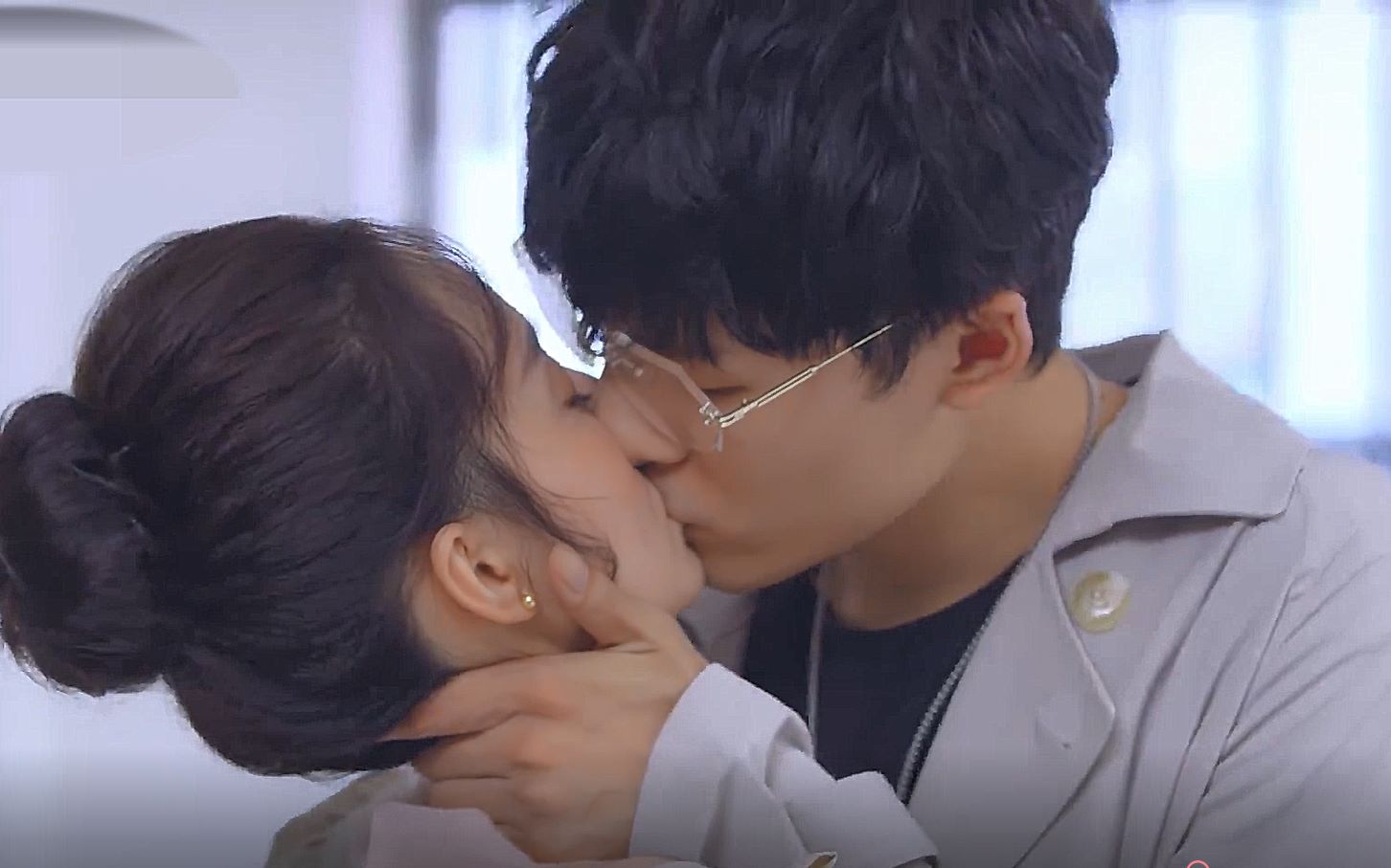 【甜向剪辑】张雨剑的吻真的好欲!太会亲了吧