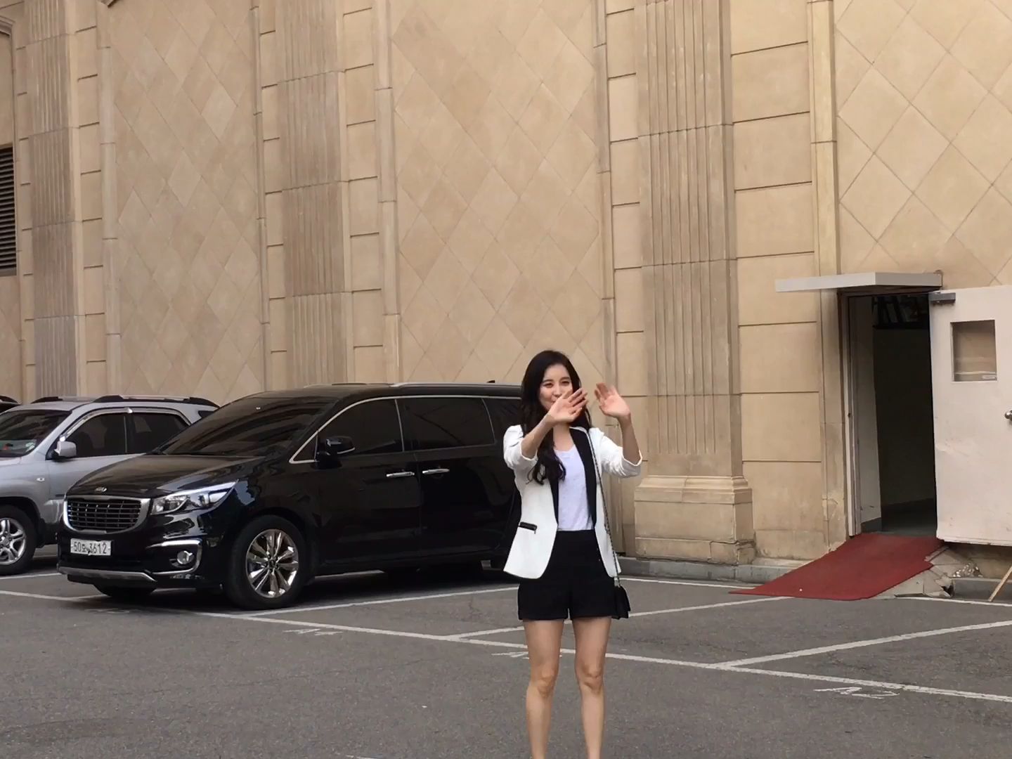 【饭拍】160428 徐贤 音乐剧《妈妈咪呀》上下班路