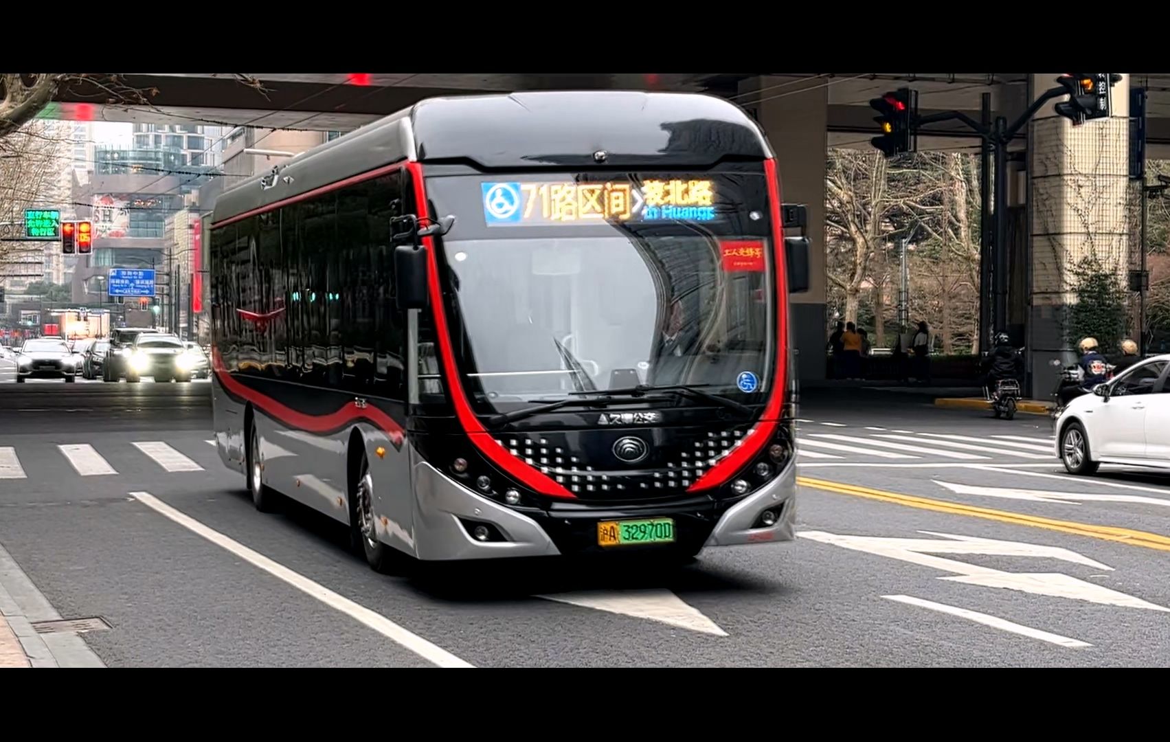 上海公交 巴士三公司 71路区间 z2f-0089