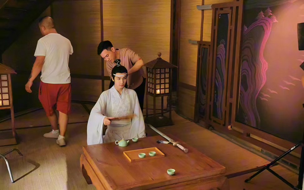 而且能触到很多你喜欢的演员,虽然我不追星但是被王一博,肖战颜打败