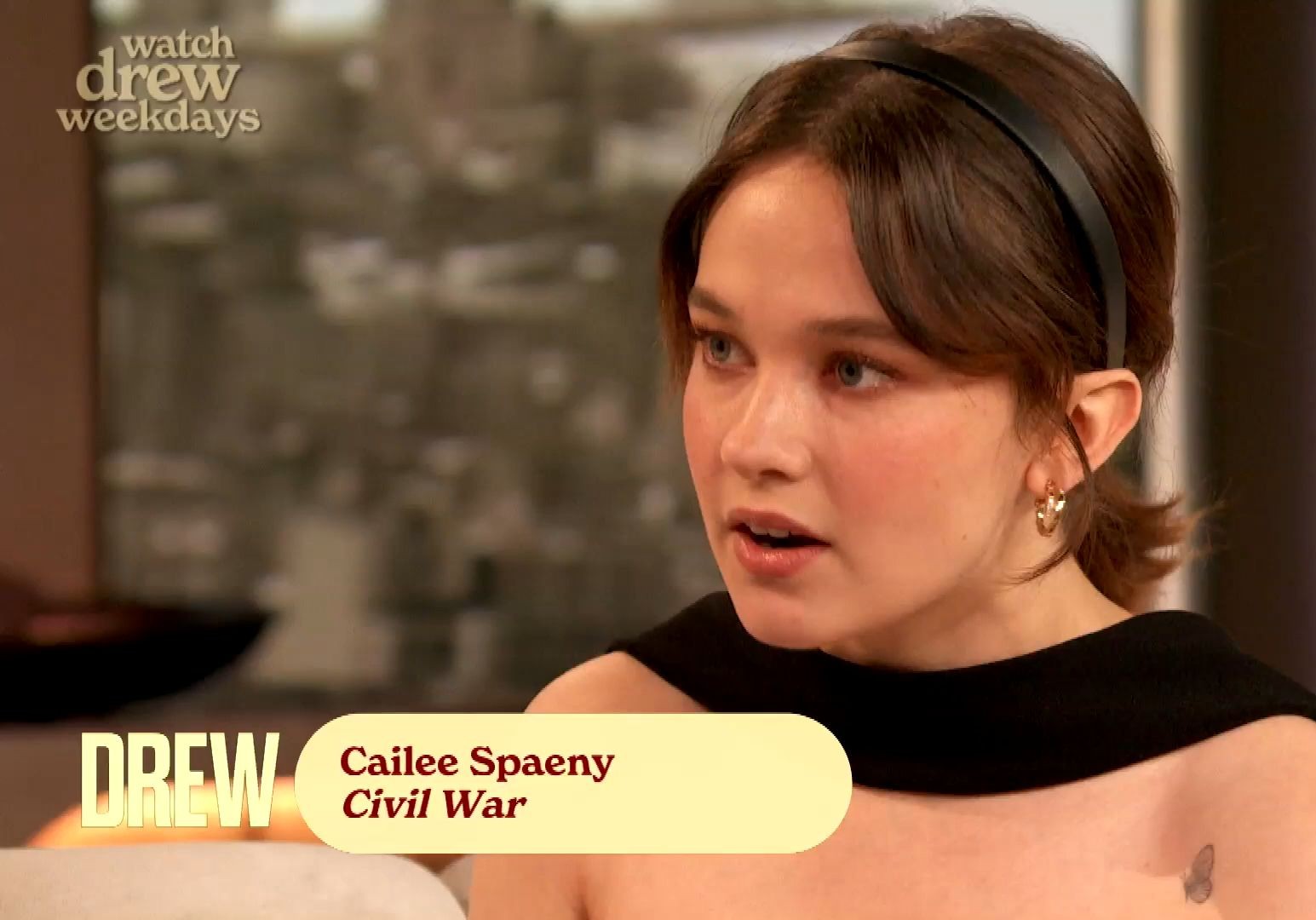 【卡莉ⷮŠ史派妮】Cailee Spaeny 谈近期电影角色 The Drew Barrymore Show哔哩哔哩bilibili