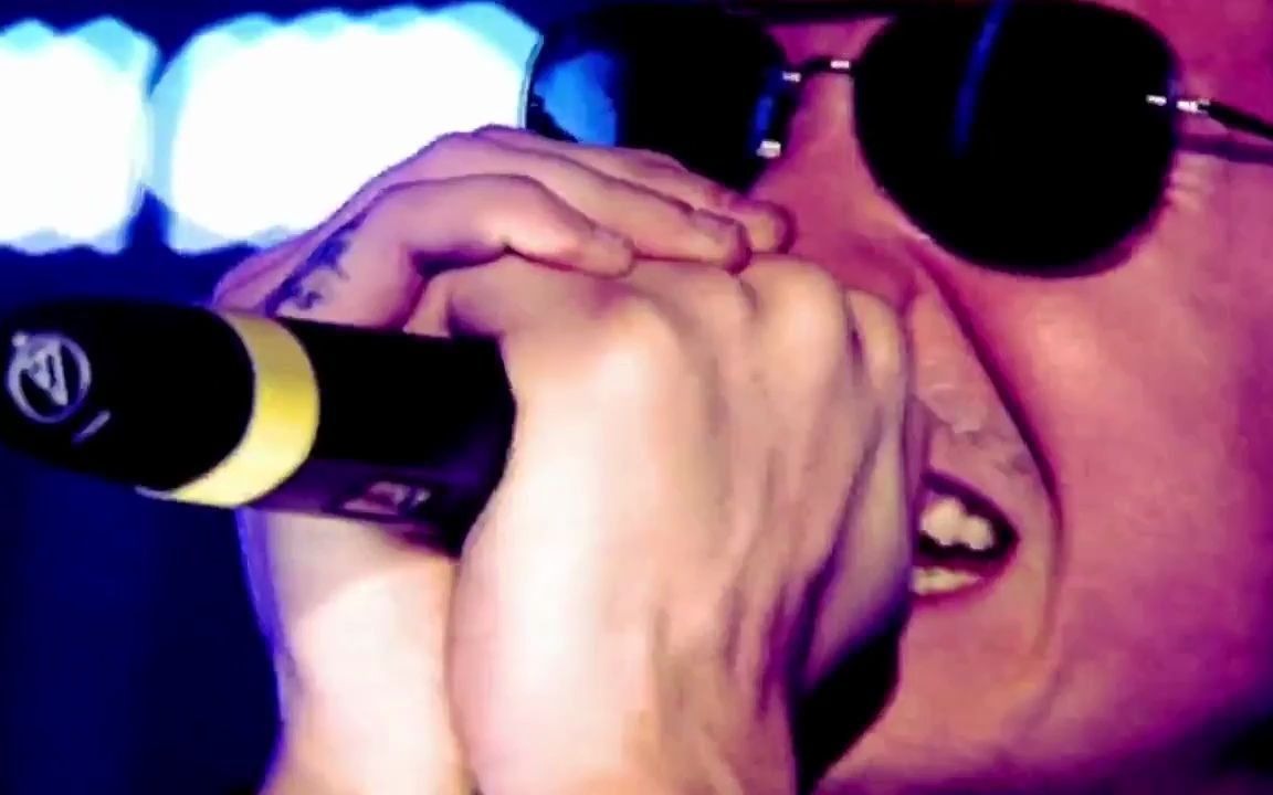 [图]【中英文字幕】Linkin Park - Given Up 这大概是最屌的现场之一了！Live 2007.5.12