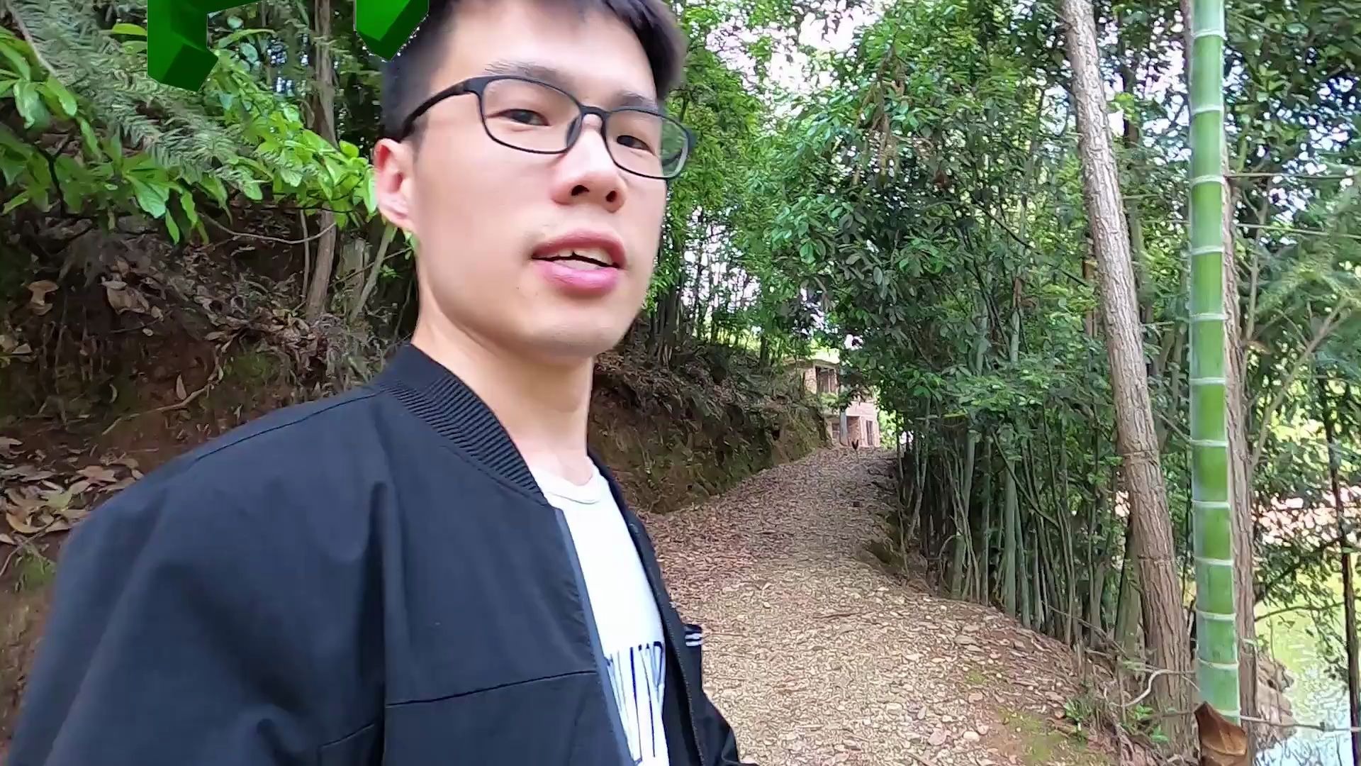 小廖哥带你去看乡下鸡场中途一句话吓跑鸡鸵鸟做出这动作是啥意思谁