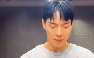 Скачать видео: 【shownu】孙哥内心os：我说这舞怎么越跳越熟