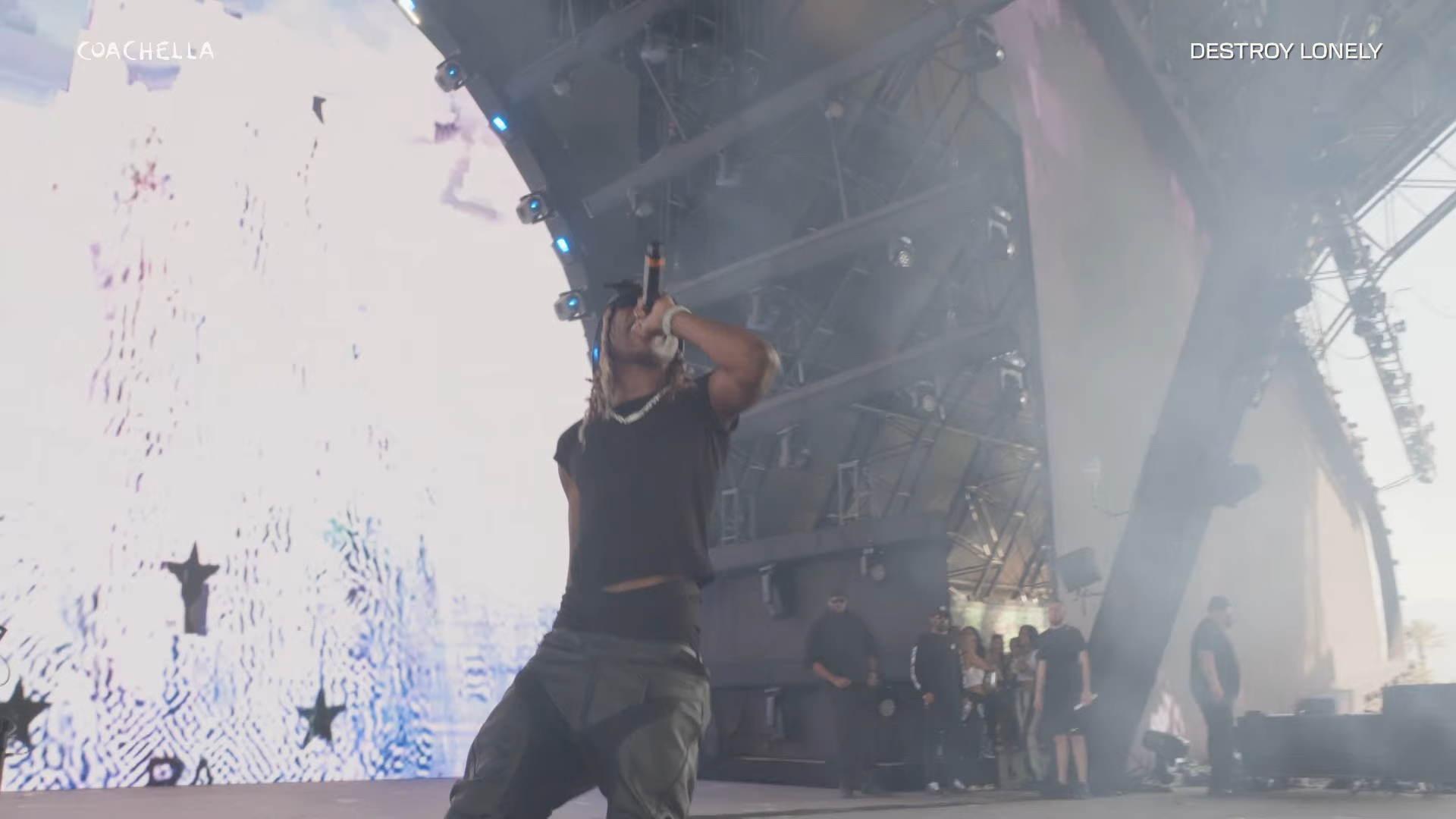 destroy lonely:2024科切拉音乐节次周