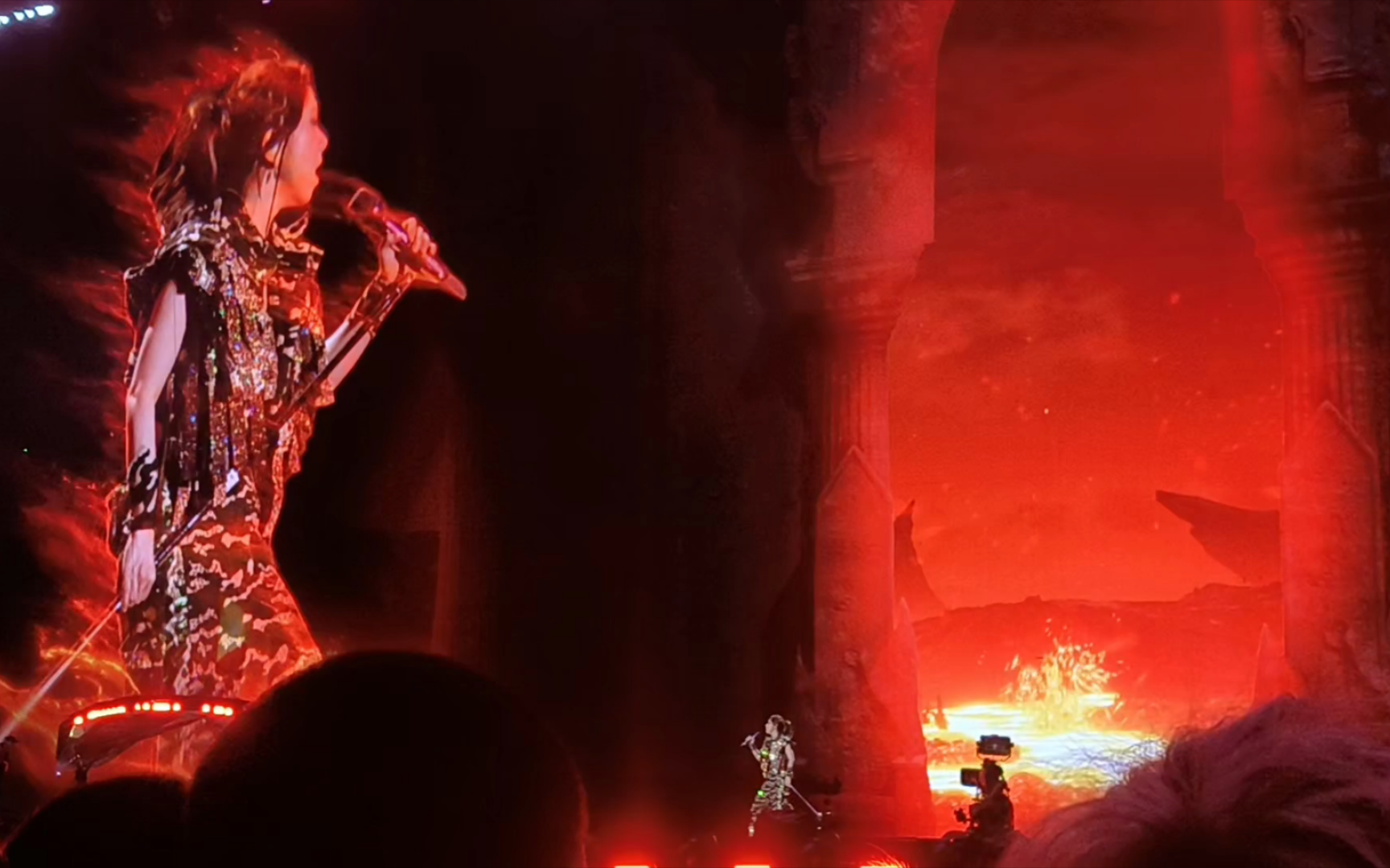 邓紫棋《hell》,一面天堂,一面地狱