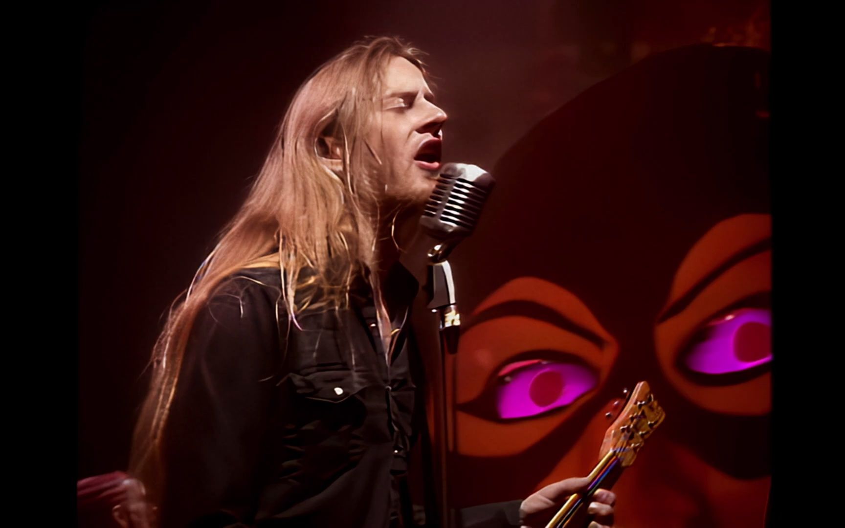 alice in chains - what the hell have i 1993 (music video) (60