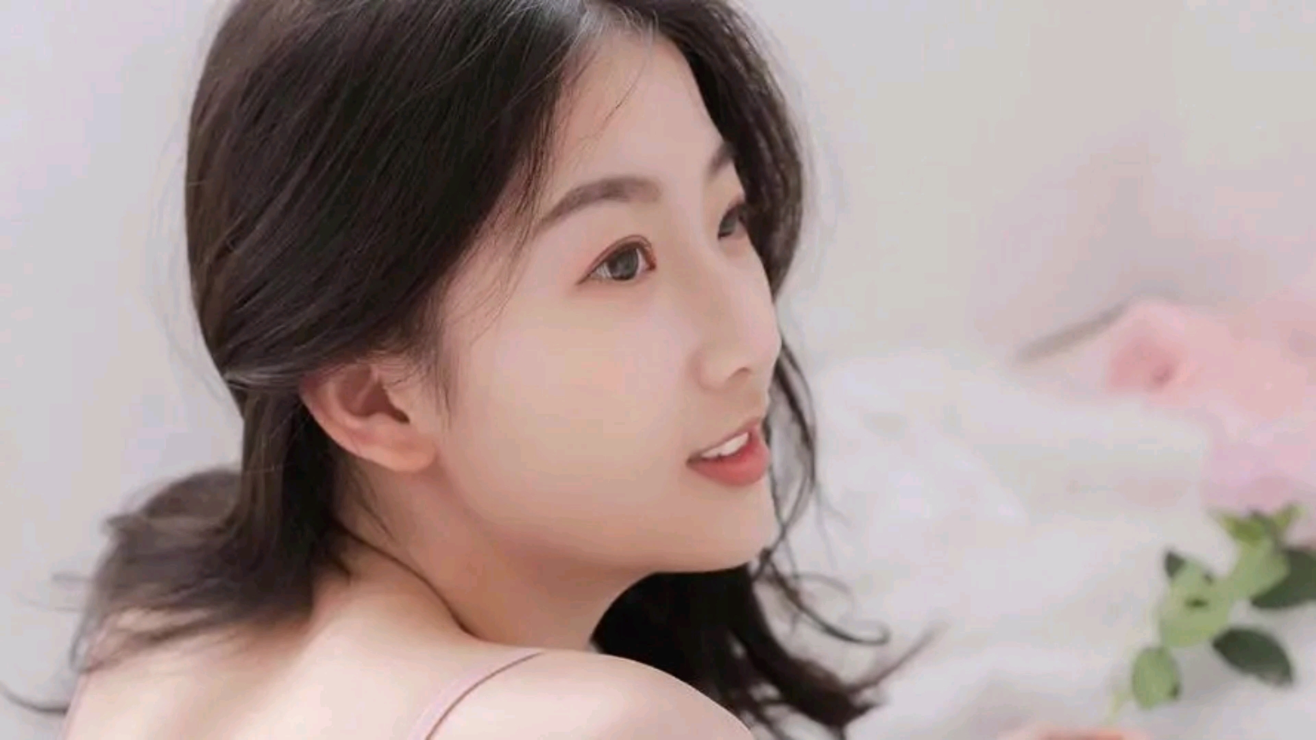 【中文音声】 步非烟 电话里的妻子有点奇怪