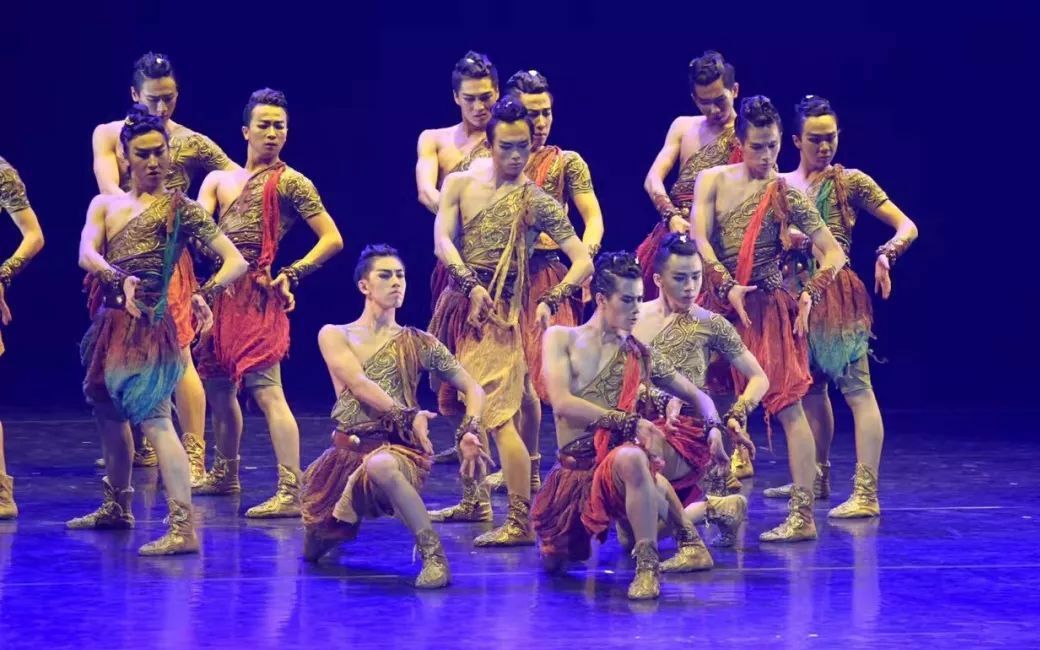 敦煌舞金刚纸扇书生演员版北舞2015级古典舞表演班