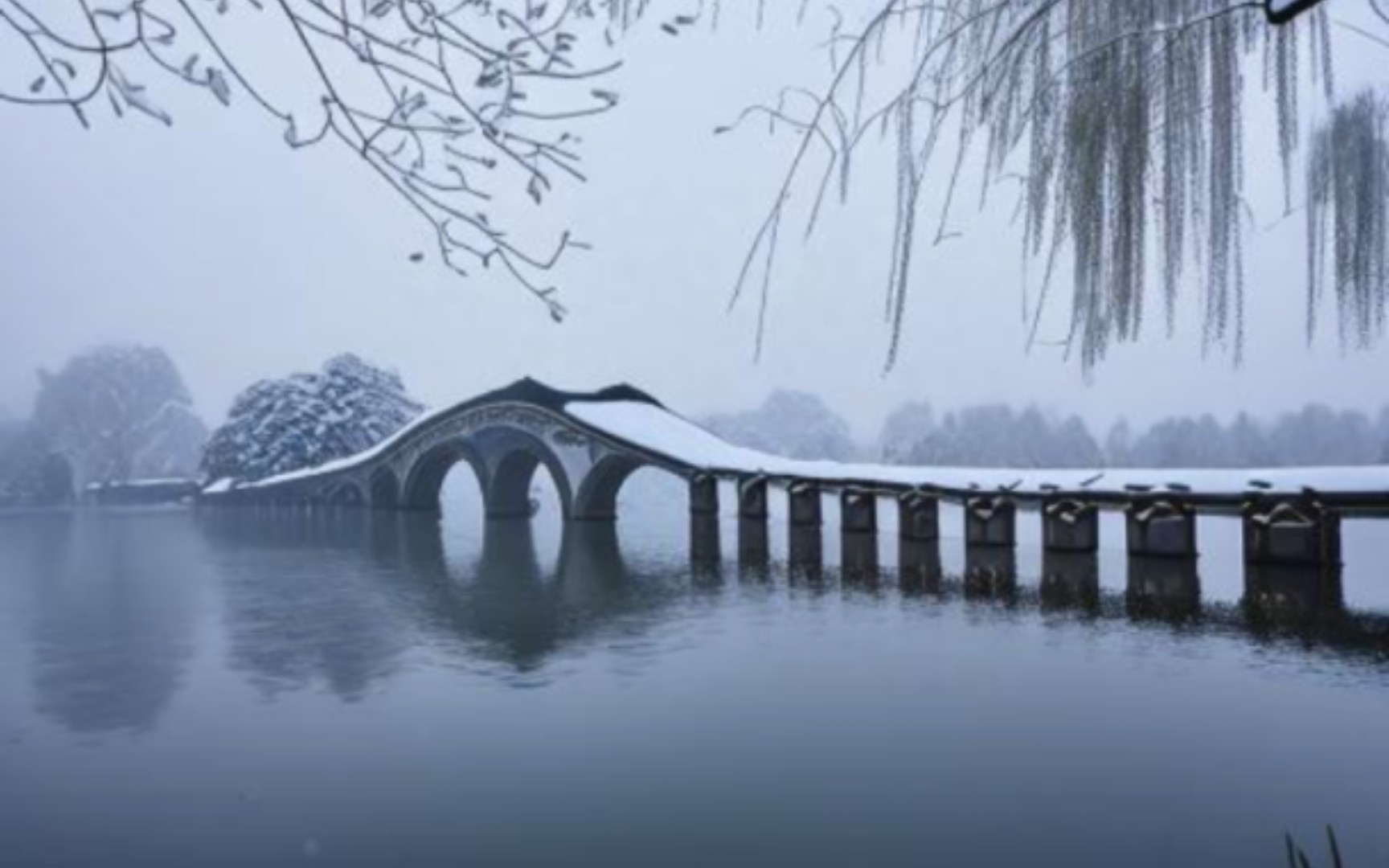 杭州断桥雪景图片