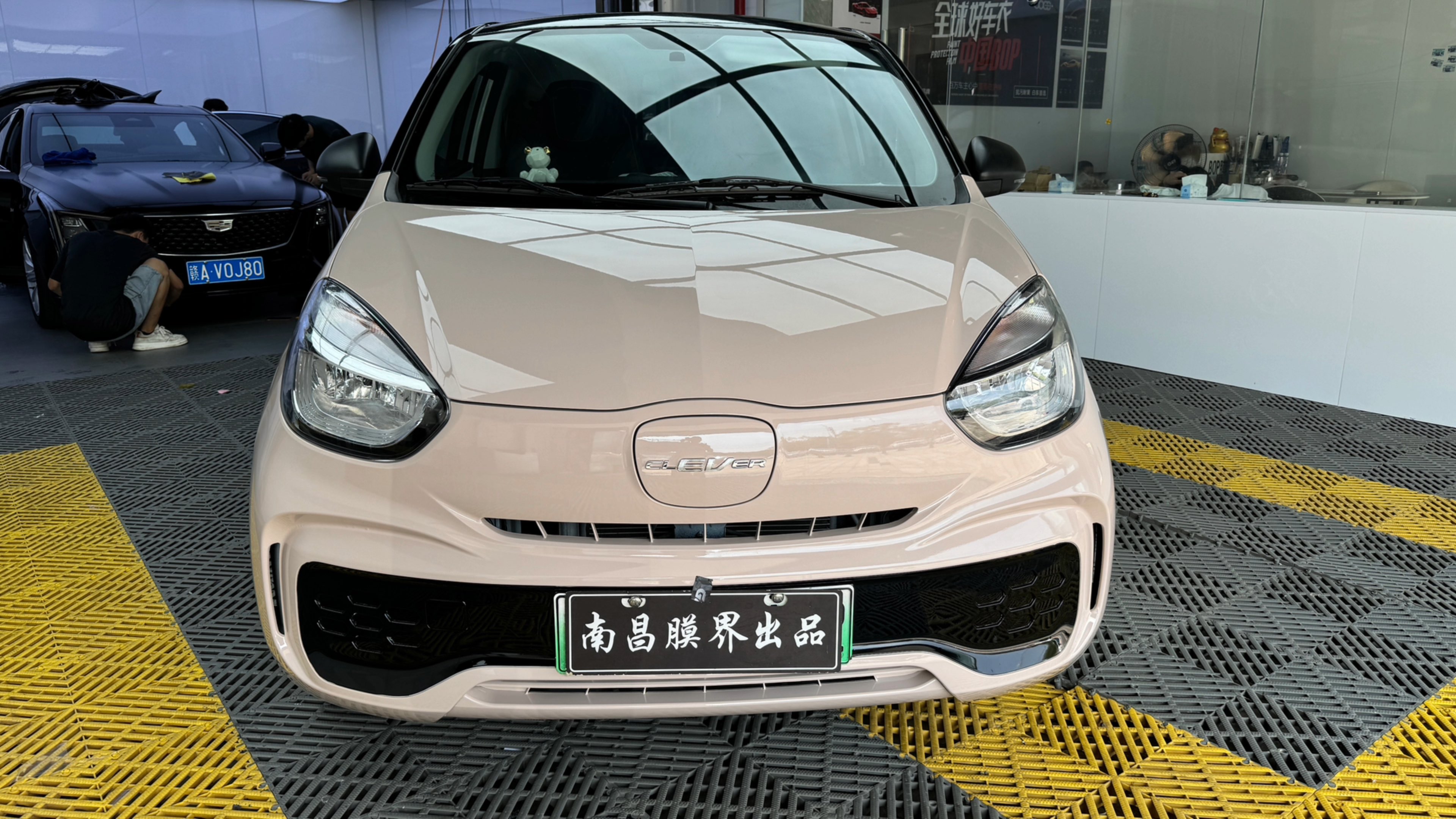 科莱威改色贴膜水晶镜空粉,不仅是一种颜色的变换,更是一种个性的展现