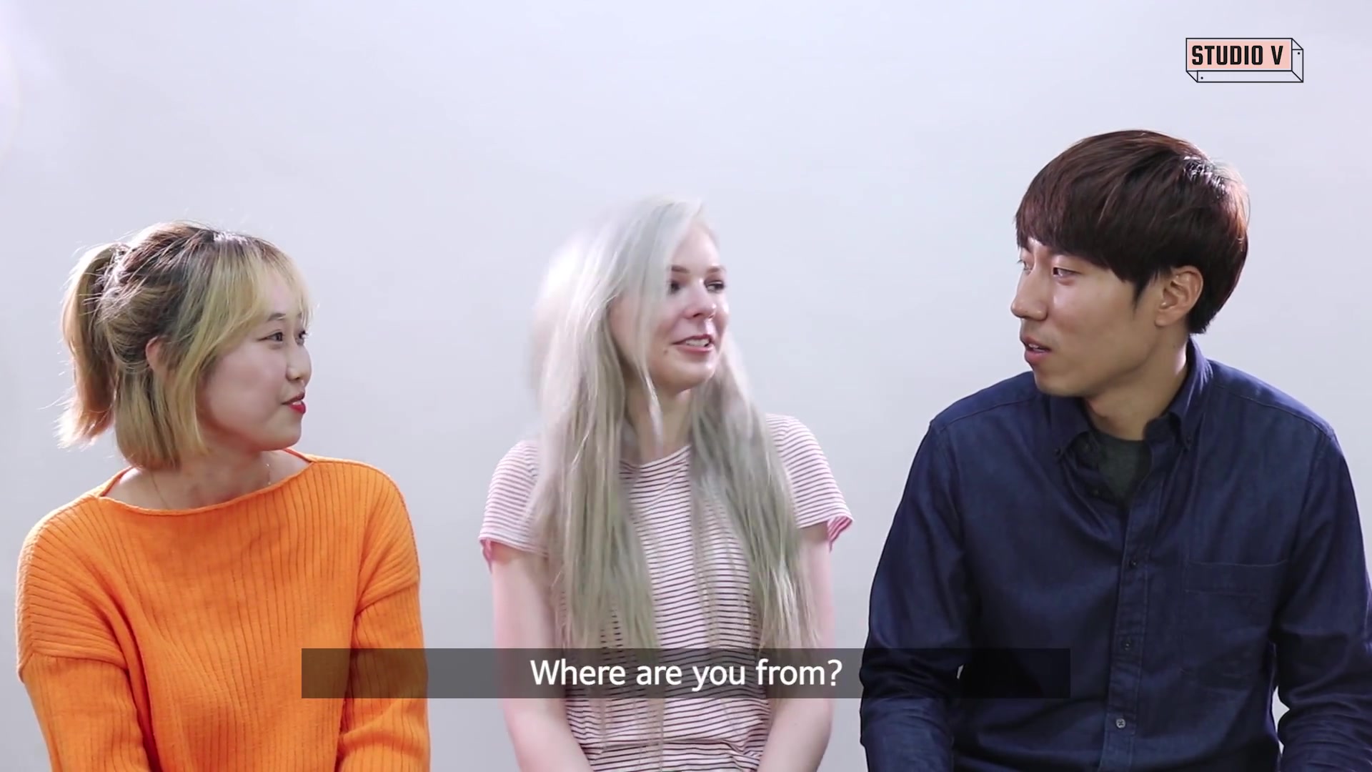 【studio v】那些托业高分的韩国人与外国人对话 结果竟然是.
