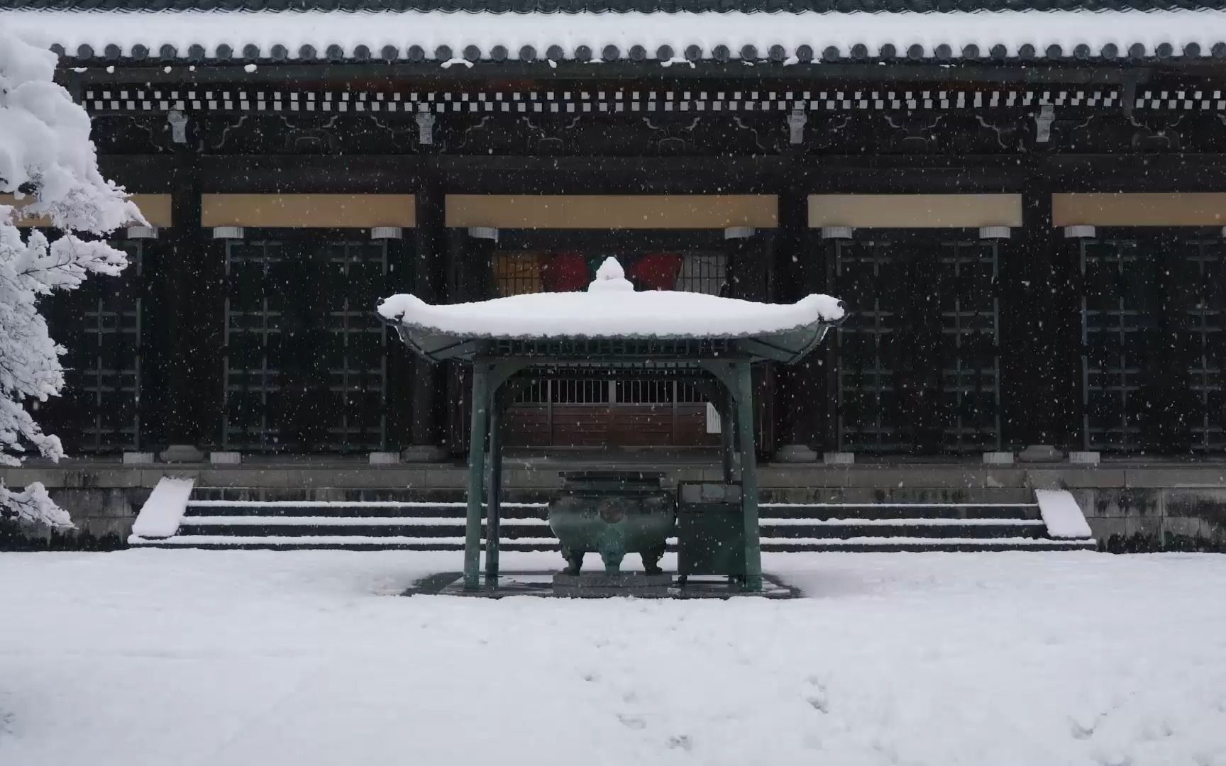 [图]【该睡了】    雪落京都寺庙