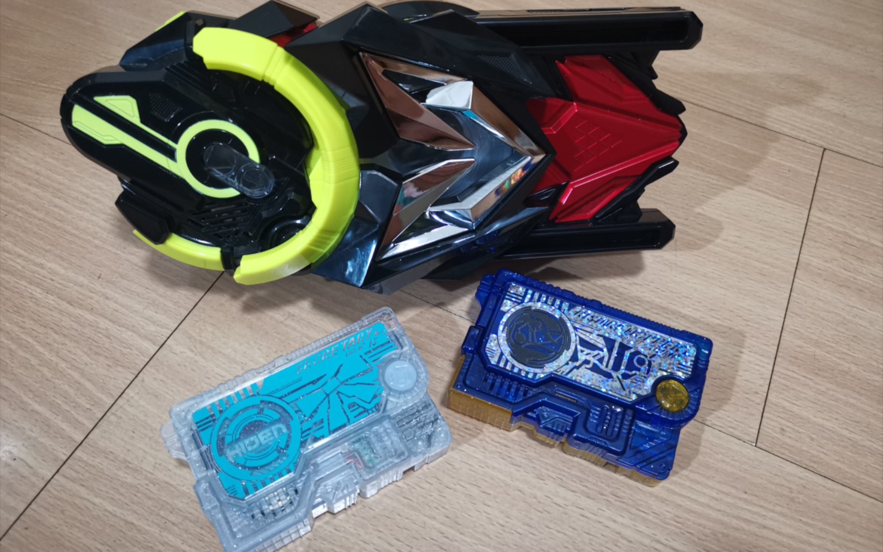 国产觉悟蝗虫伊兹密钥把玩