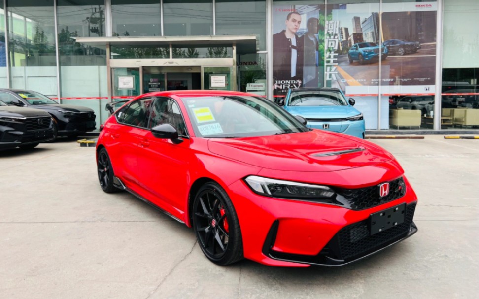 思域(进口) type-r 现车落地42.58 首付7万提车!