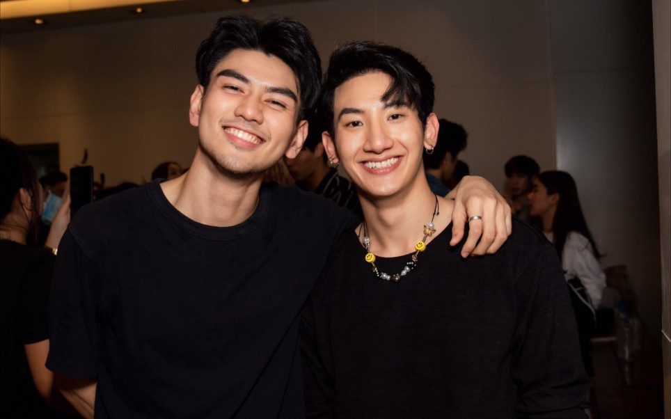 toptapmike综艺中字涛涛子麦麦子和珍妮姐一起观看假偶天成第十二集