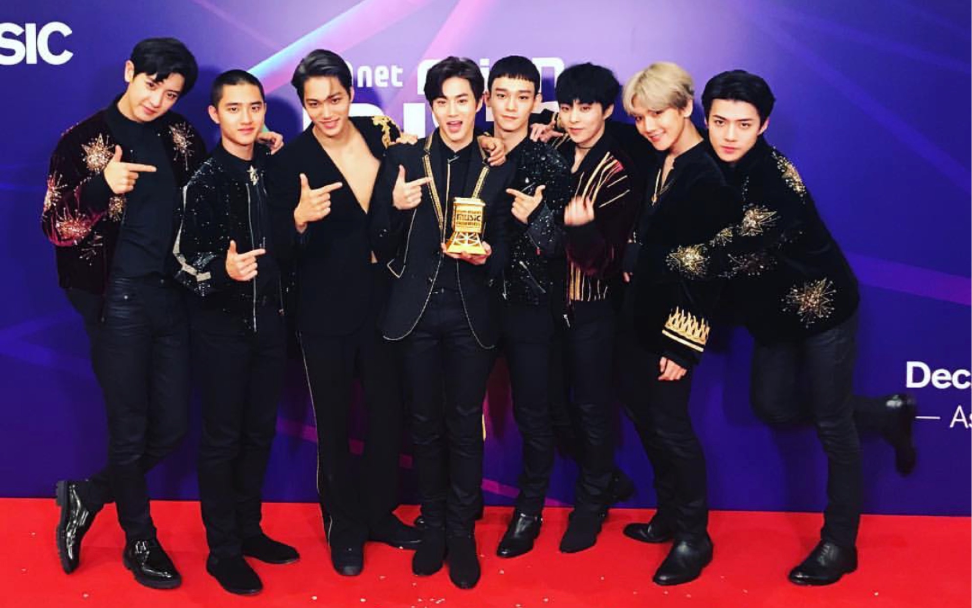 20171201香港mama颁奖礼exo领奖及感言(左侧手机录制)