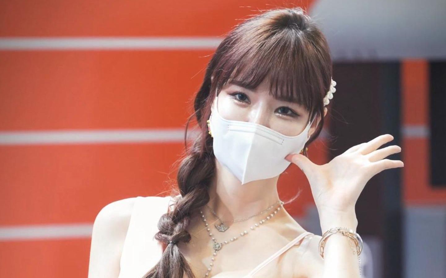 时尚美女车模 闵汉娜 min hanna_哔哩哔哩_bilibili