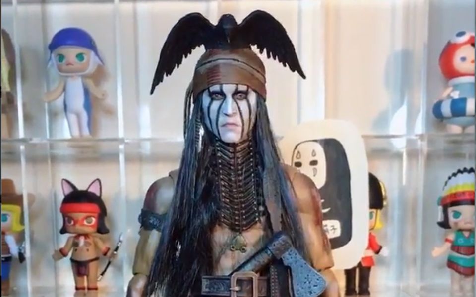 【金大萌子】hottoys 《独行侠》印第安人武士:唐托(约翰尼德普)