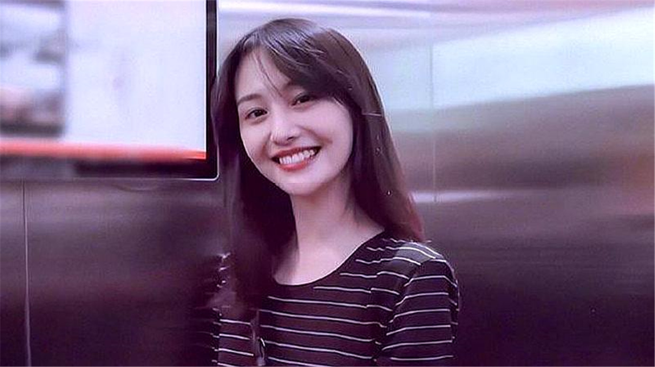 郑爽回应放飞自我:想让粉丝了解真实的自己_哔哩哔哩 (゜-゜)つロ