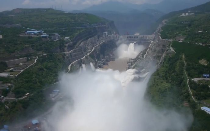 中国建世界最大规模水电站 发电量相当于北京全年用电量2/3哔哩哔哩bilibili