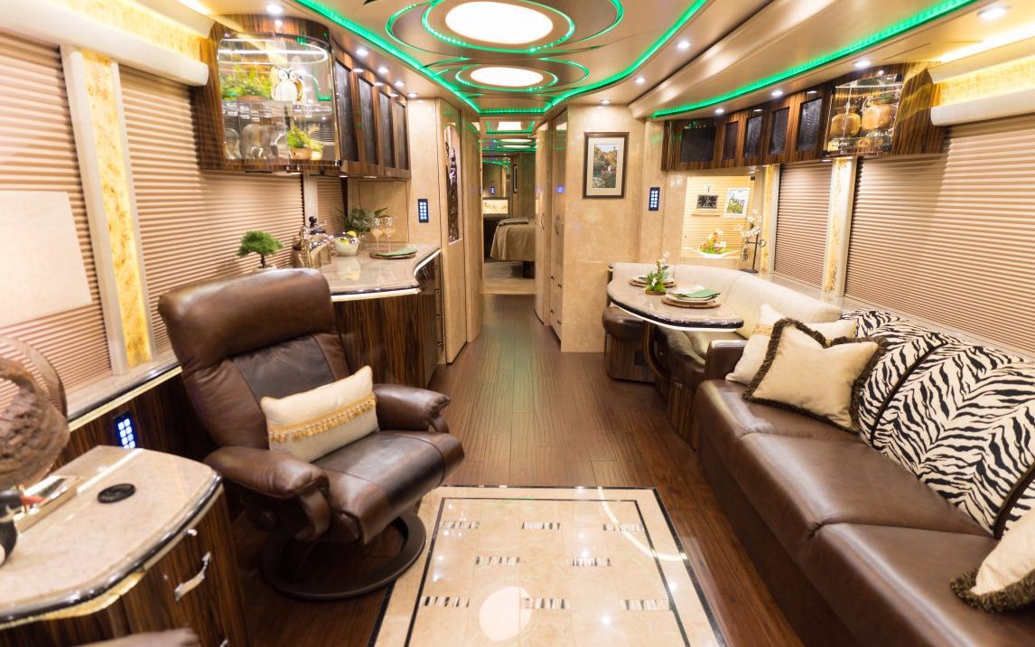 2262467万美元的美国马拉松奢华房车2019marathoncoach1283
