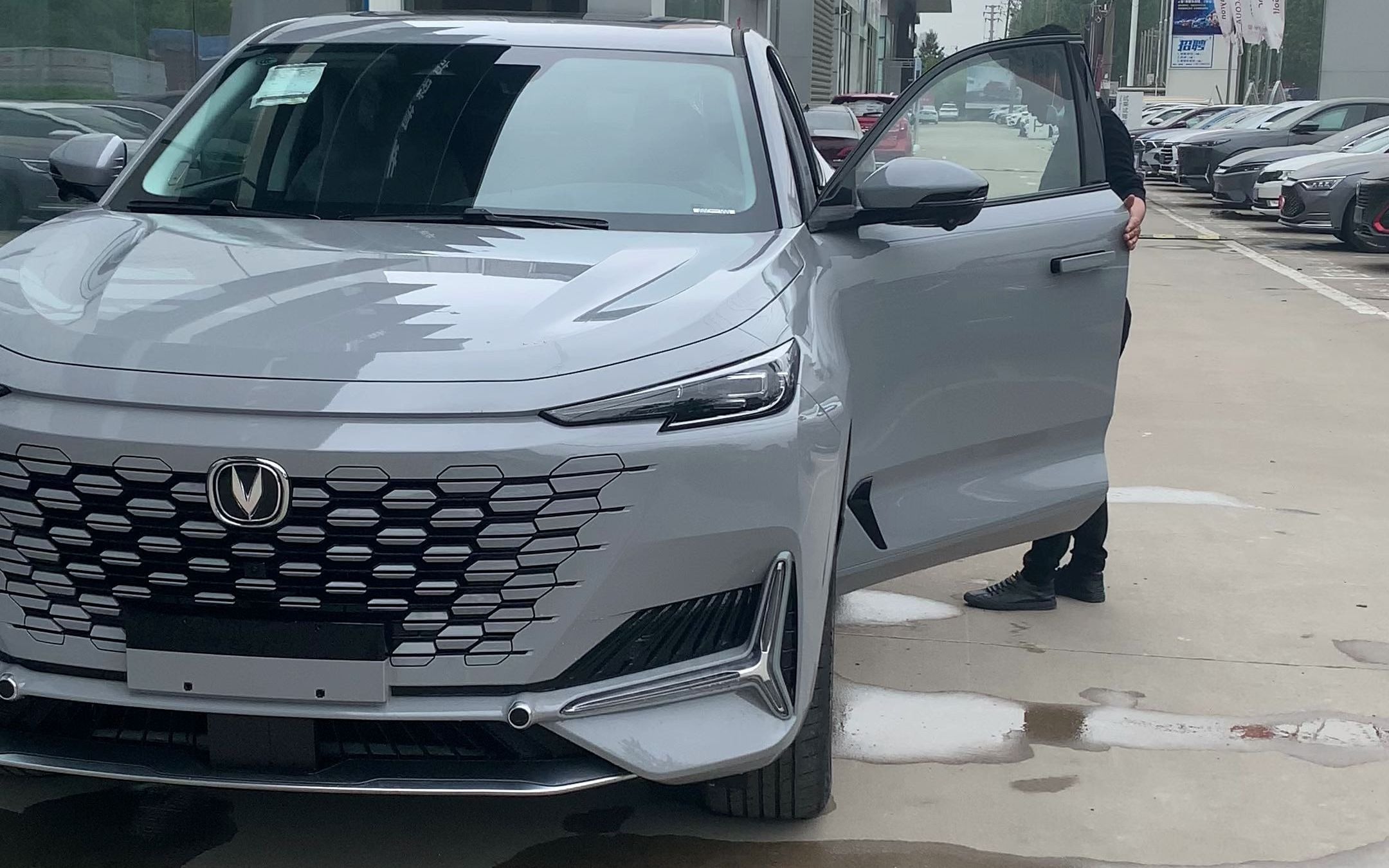 长安汽车云车展 #长安unik 长安uni-k水泥灰准备交车中……#向傻哪